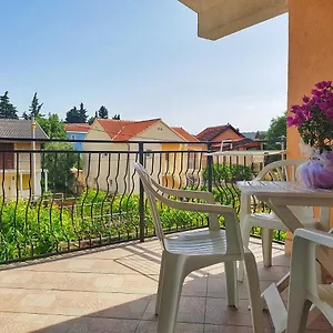 Apartmanhotel Mlinar, Gornji Karin
