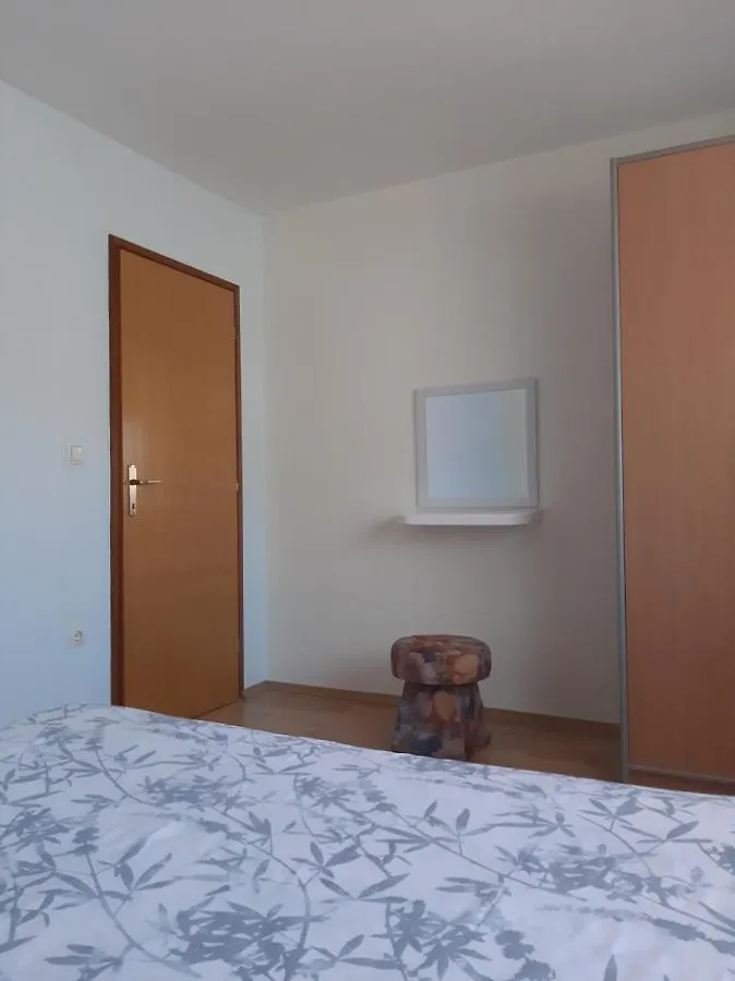 Apartments Cherry Gornji Karin 0*,  Croatia