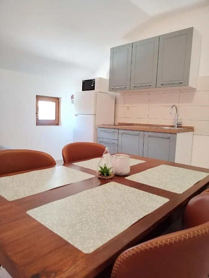 Apartments Cherry Gornji Karin 0*,  Croatia