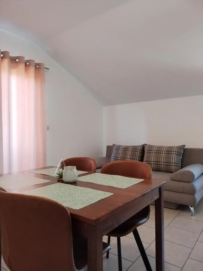 Apartments Cherry Gornji Karin